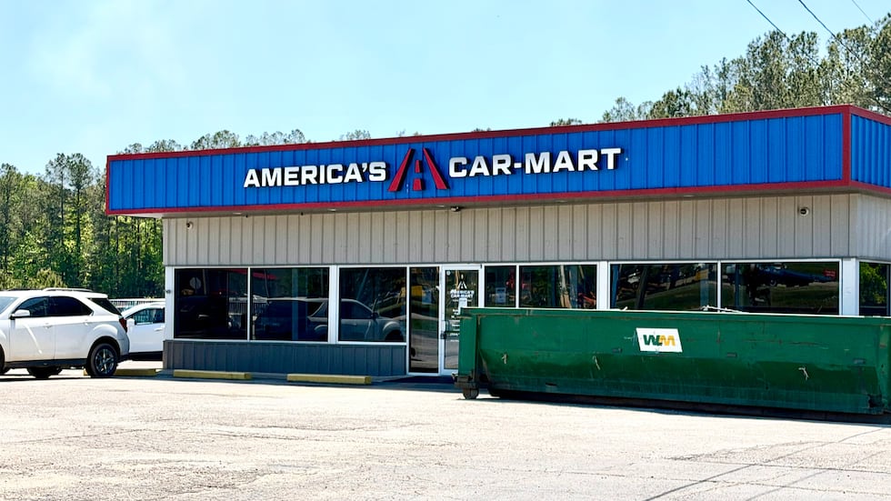 Američki Car-Mart u Opeliki je zatvoren.