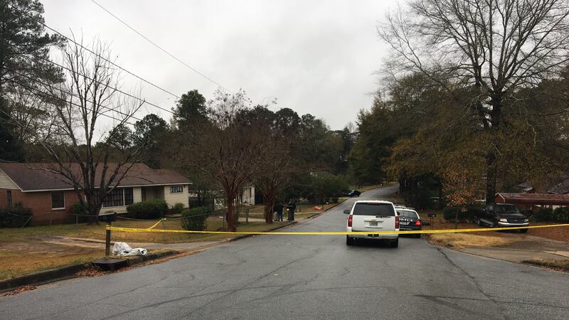 Possible shooting on Lafayette Dr. in Columbus