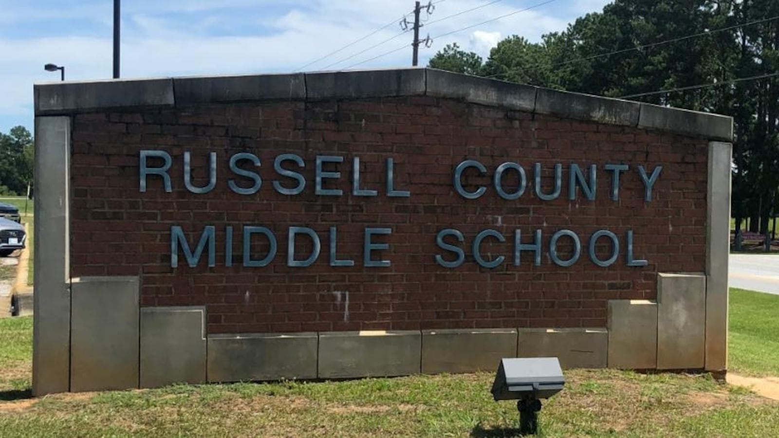 Sheriff: Student brings loaded gun to Russell County Middle School